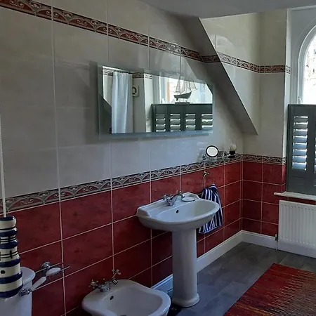 Newly Refurbished 2Nd Floor Apartment Lil Nauti Fowey Exterior photo