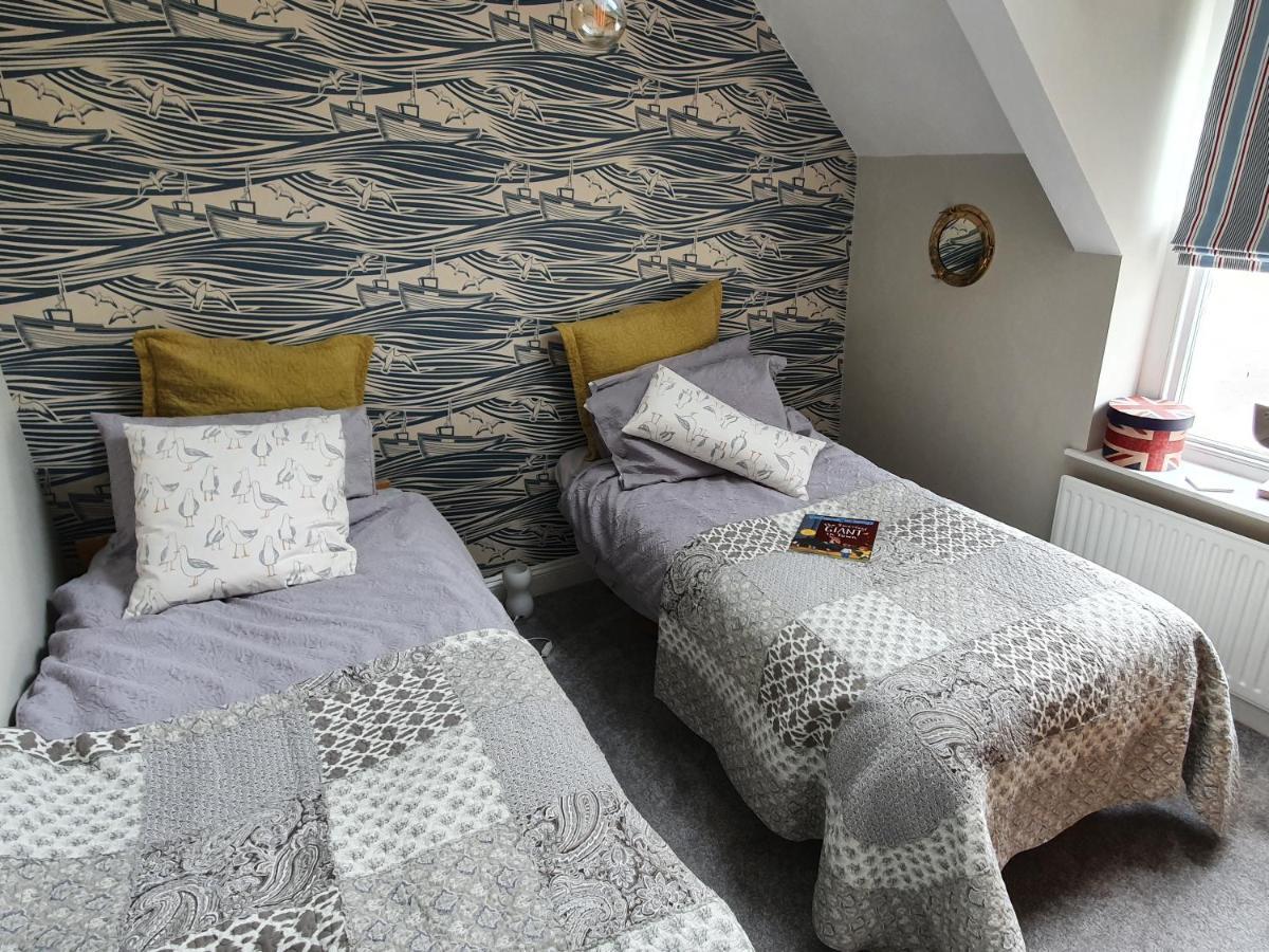 Newly Refurbished 2nd Floor Lil Nauti
